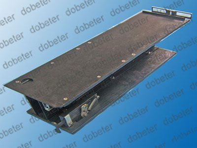 Universal Instruments Tray Feeder